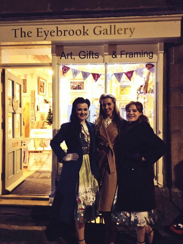 Bluebird Belles Vintage Trio we had for late night shopping